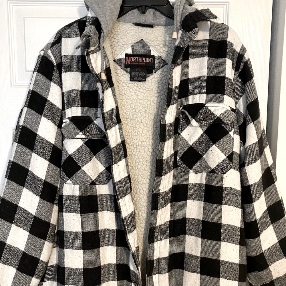 Men’s Jacket - Picture 2 of 9